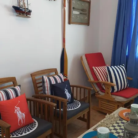Yacht Marine Maison * Naxos City