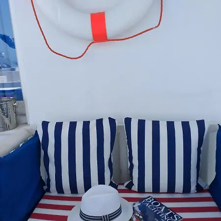 Holiday home Yacht Marine Maison