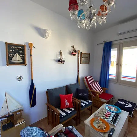 Yacht Marine Maison * Naxos City