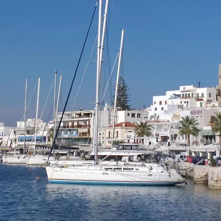 Yacht Marine Maison Naxos City